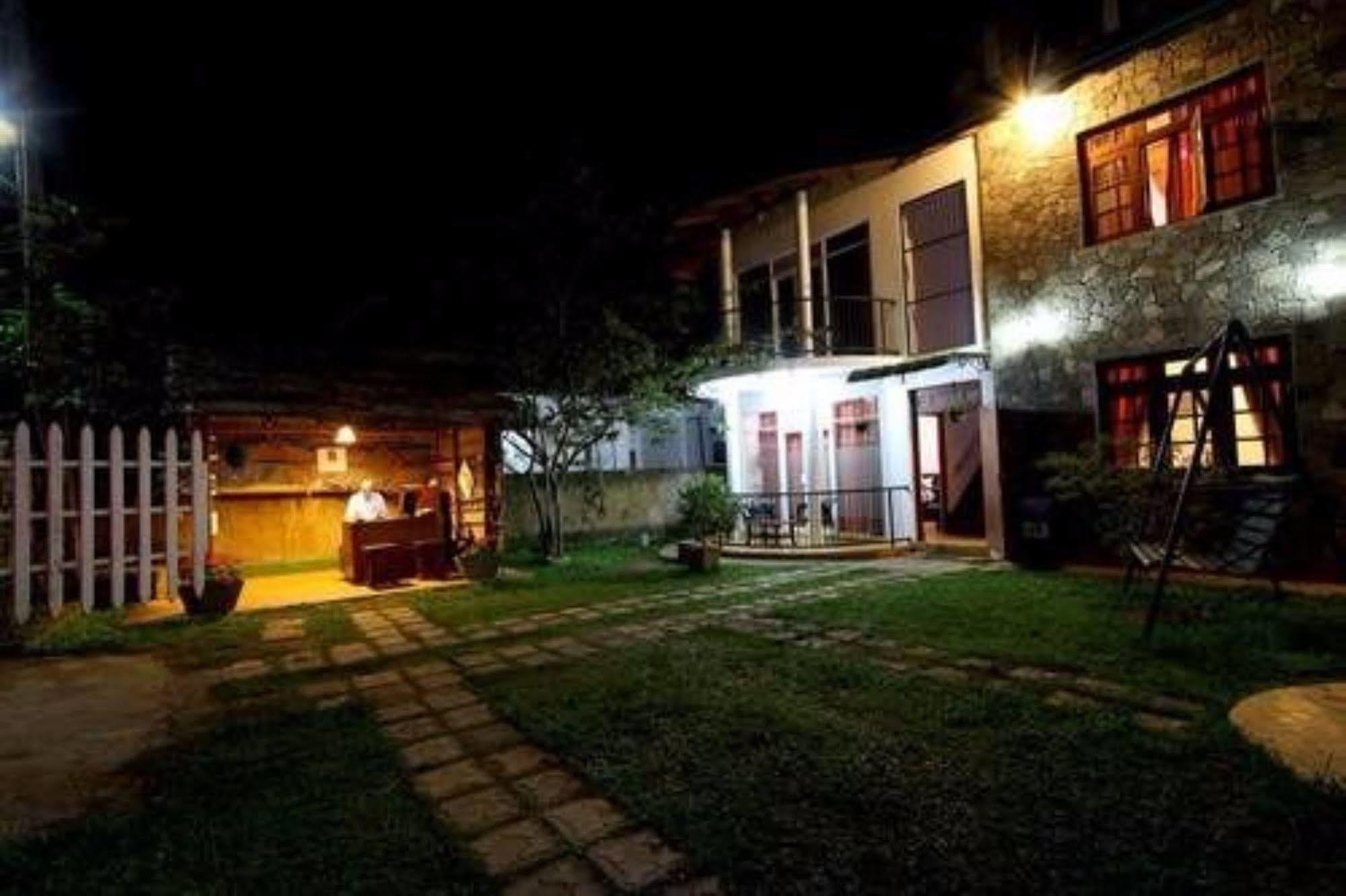 Ella Rock House Hotel Ngoại thất bức ảnh