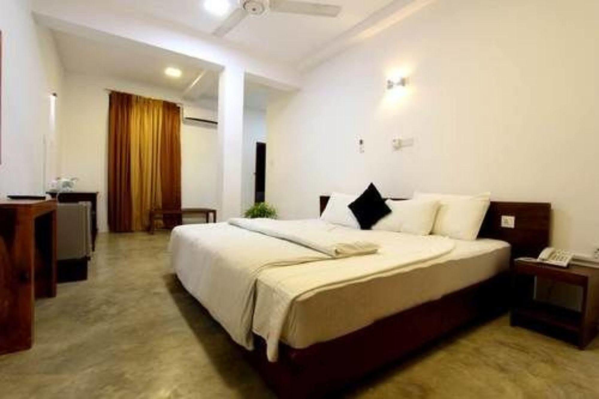 Ella Rock House Hotel Ngoại thất bức ảnh