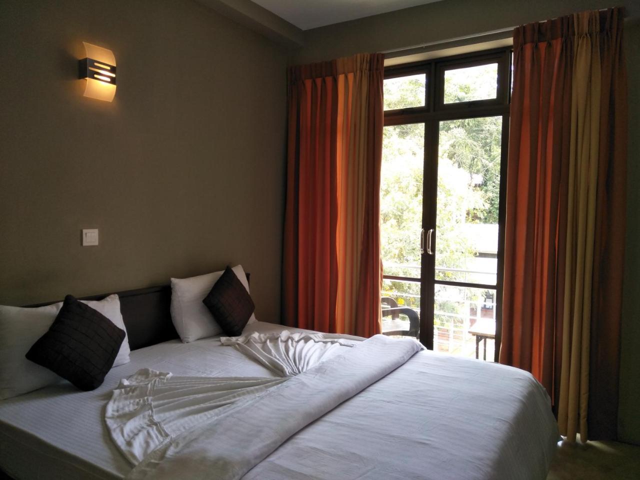 Ella Rock House Hotel Ngoại thất bức ảnh